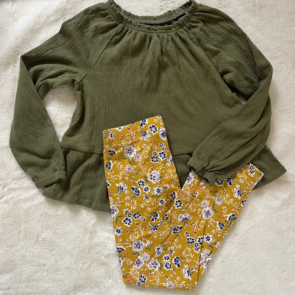 Carters fall 2 piece set- size 7 girls - Picture 3 of 5
